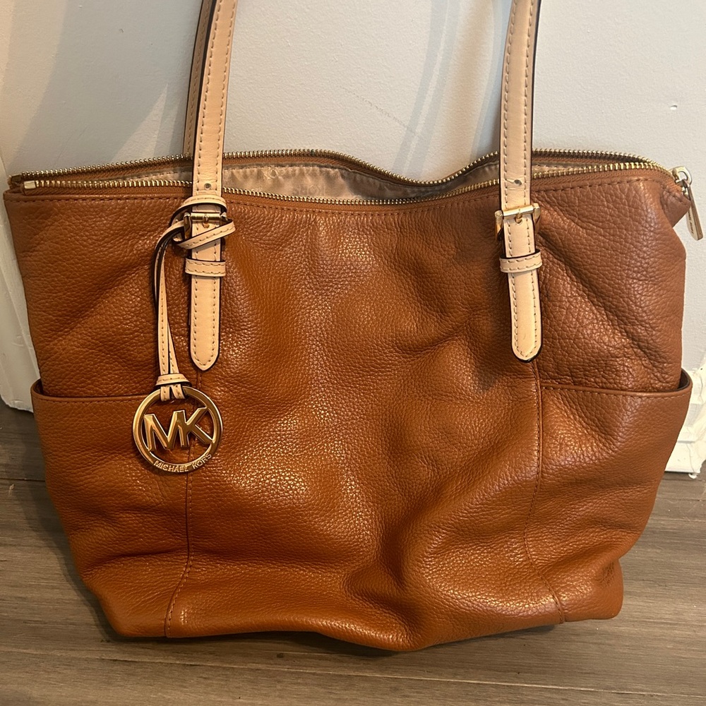 Michael Kors tote